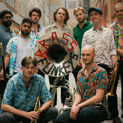 Vibrant Free Street Music 